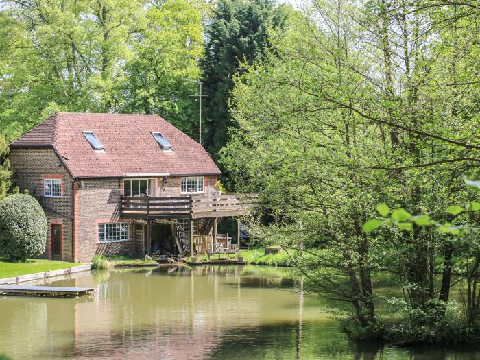 Miswells Cottages - Lake View, West Sussex