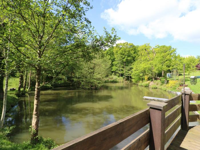 Miswells Cottages - Lake View, West Sussex