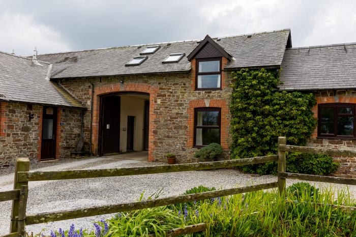 Tarquol Cottage near Torrington, Devon. In a rural location. Pet-friendly. Shared indoor heated pool