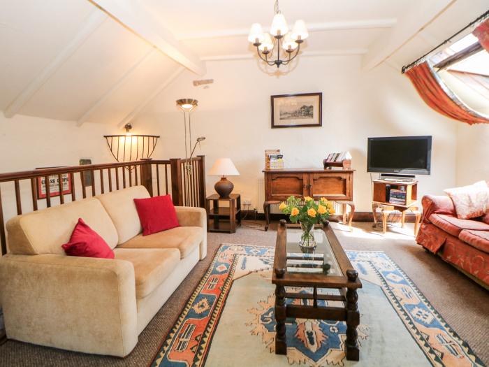 Shippon Cottage in Castleton, Peak District. One bedroom. Traditional. Pet-friendly. Gas stove. WiFi