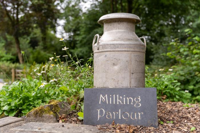 The Milking Parlour, Highampton, set in 48 acres of farmland, EV charging point, woodburning stove,