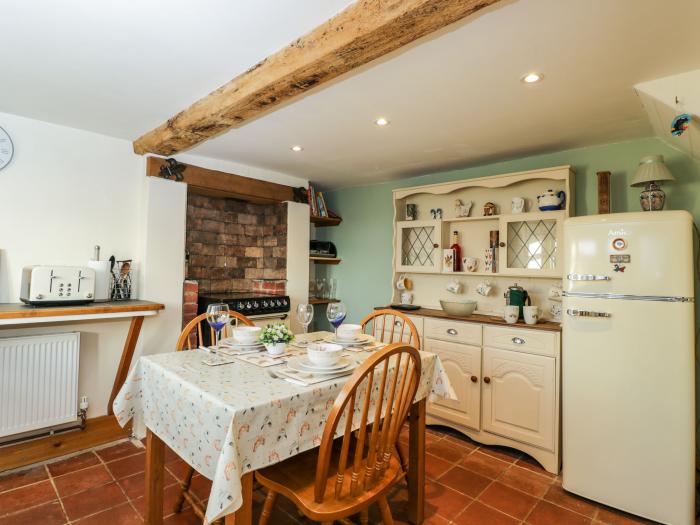 Hen's Cottage, Bromham, Wiltshire