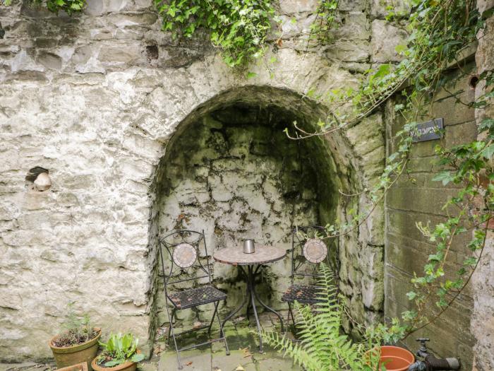 Viaduct House, Gloucestershire