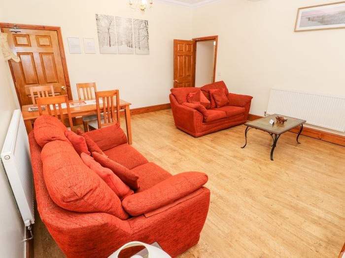Adeline, Pembrey in Carmarthenshire, South Wales. Close to amenities and beach, pet-friendly. 2 bed.