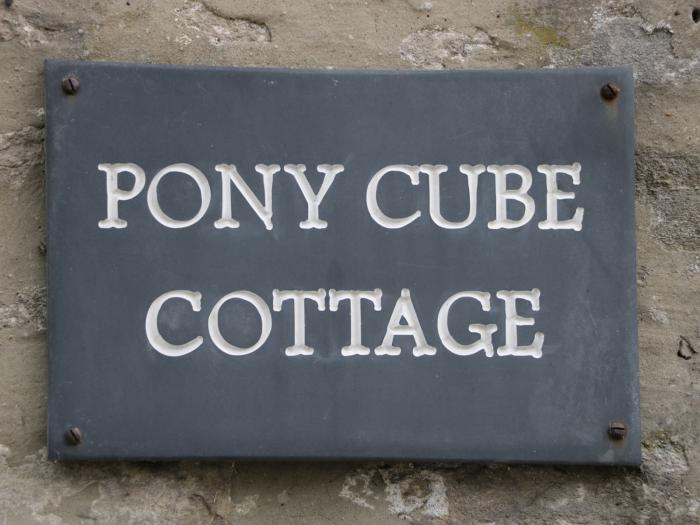 Pony Cube Cottage, Yorkshire