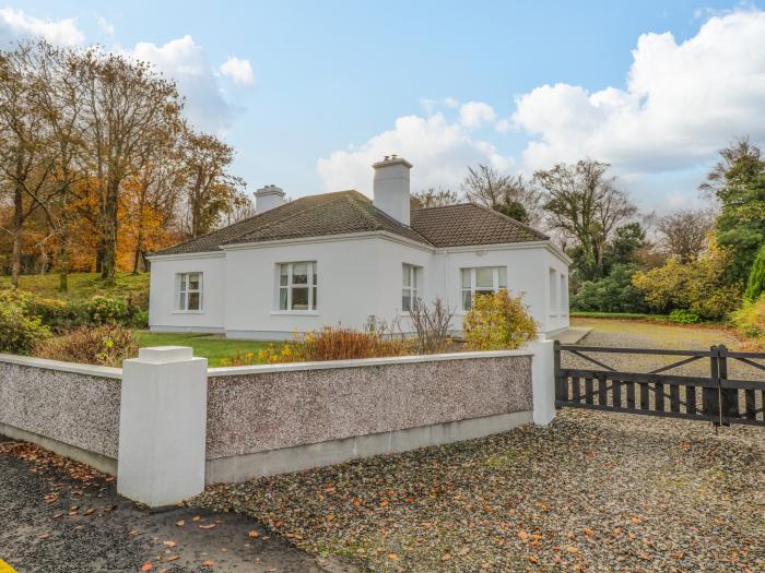 Don Ross Cottage, Ireland