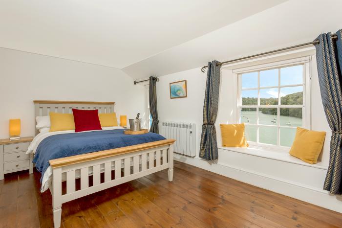 Fal River Cottage, Malpas, Cornwall. Two bedrooms. Riverside location. Tiered garden patio. Smart TV