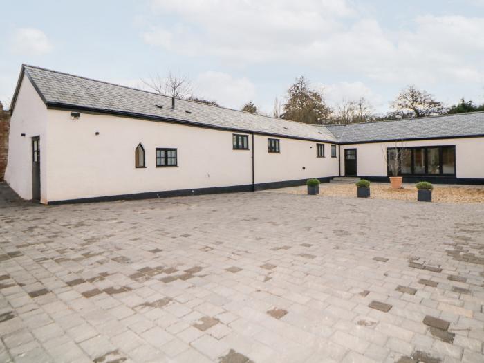 Lower Marsh Barns in Whimple, Devon. Ground-floor living. Pet-friendly. In an AONB. Off-road parking