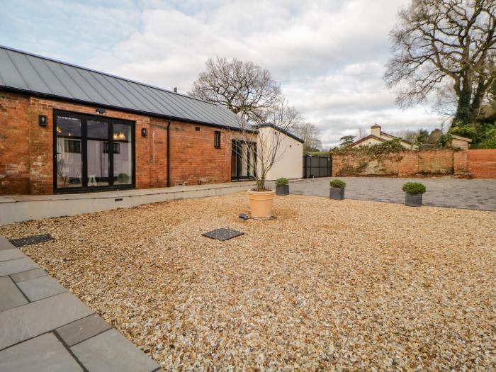 Lower Marsh Barns in Whimple, Devon. Ground-floor living. Pet-friendly. In an AONB. Off-road parking