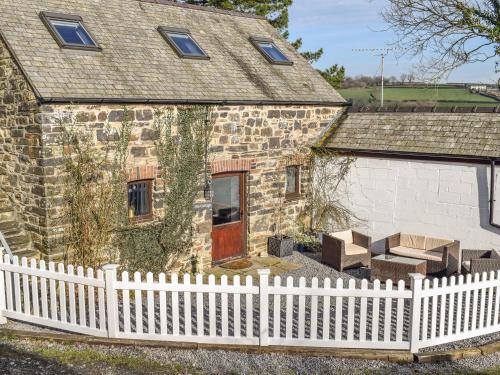 The Cottage at Fronhaul, Login, Carmarthenshire