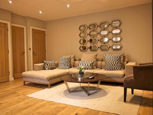 The Norfolk Townhouse - Stunning 5BDR Home, London, London