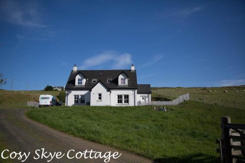 Cosy Skye Cottage, Kingsburgh, Highlands