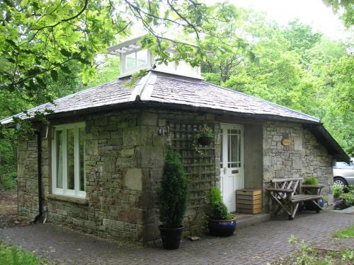 Rose Cottage, Meathop Grange, Lindale, Cumbria