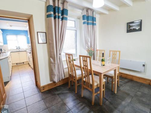 8 Pen Y Garreg, Blaenau Ffestiniog