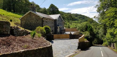 Hilltop Cottage/ Penrhiw, Maentwrog, Gwynedd