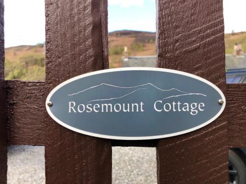 Rosemount Cottage - Highland Cottage