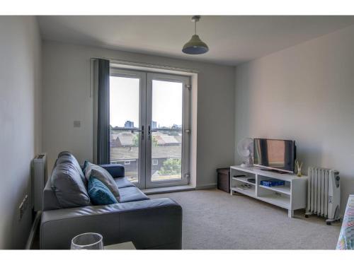 Large, spacious and modern apt for 4 in Manchester, Salford, Greater Manchester