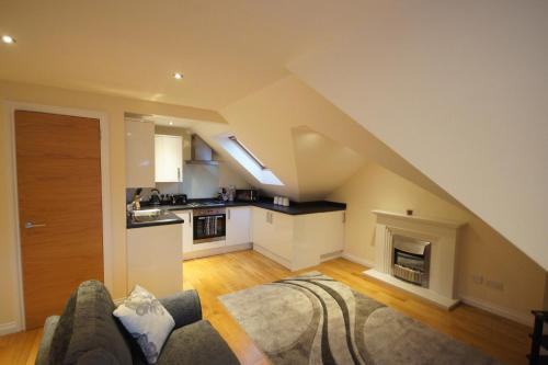 Modern, Cosy Apartment In Bearsden with Private Parking, Bearsden, East Dunbartonshire
