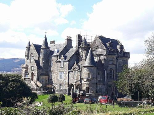 Knockderry Castle Apartment, Cove, Argyll and Bute