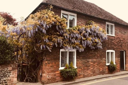 Wisteria Cottage, Cobham, Kent