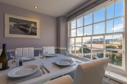 Barker Luxury Apartment, breathtaking sea views., Broadstairs, Kent