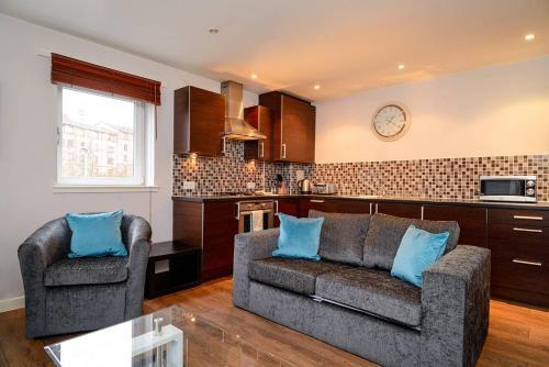 Lovely Edinburgh Apartment Near Centre And Shops