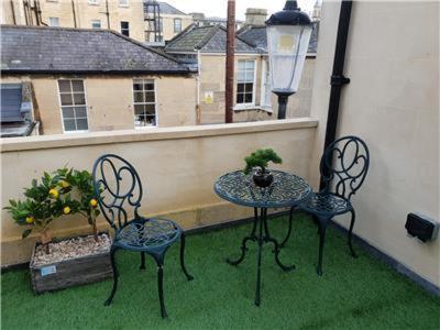 Chapel Lodge - Roof top garden!Perfect for your family, Bath, Somerset