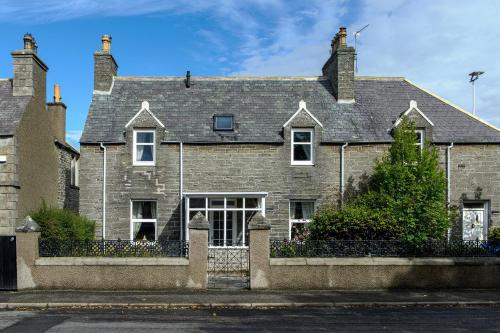 Charming Townhouse on North Coast 500 Route, Wick, Wick, Highlands