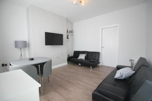 Welcome Home - Fully Refurbished - Close to Town Centre - Full Holiday Home, Blackpool, Lancashire