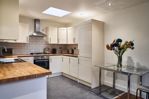Deluxe Town Center Apartment, High Wycombe, Buckinghamshire