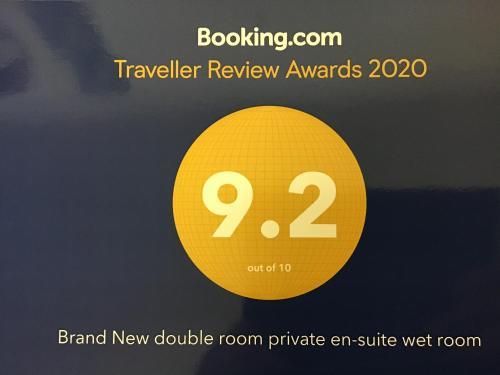 Stunning double room, private en-suite wet room