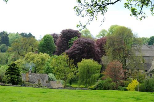 Buttercup Glamping Pod