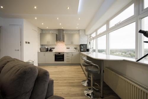 Panoramic View Swindon Central Apartment