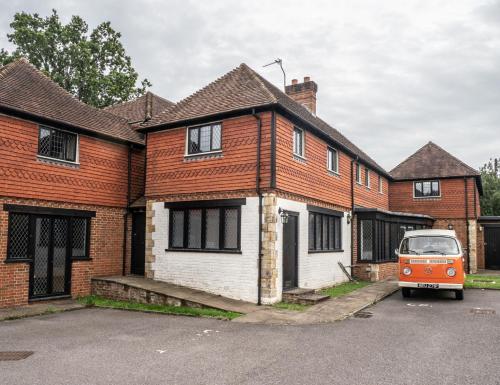 2 Ringles Place, Budletts, East Sussex