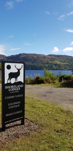 Shoreland Lodges - Cherry Lodge