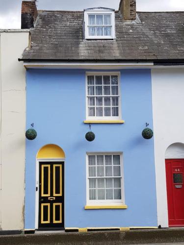 Charming grade 2 listed house, Canterbury, Kent