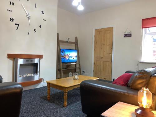Spacious City Apartment In Newcastle Close To Everything With Amenities And Travel Links All Around, Gateshead, Tyne and Wear