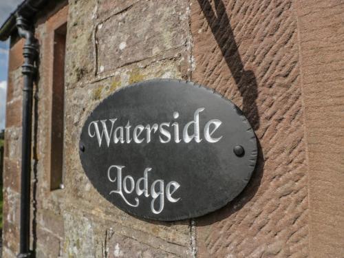 Waterside Lodge