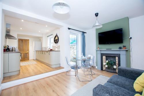 Sandbed House - Sleeps 6, Bristol, Bristol