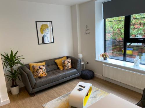 3 Cuppin Street - Brand new luxury city centre apartment!, Chester, Cheshire