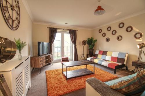 Sunnydale Serviced Apartments - Central location, with allocated parking, Wakefield, West Yorkshire