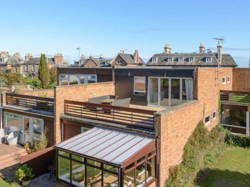 Cooleens -Chic 2-Bed Apartment in North Berwick