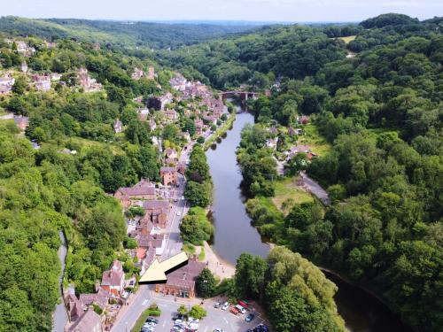 MOONRIVER Ironbridge