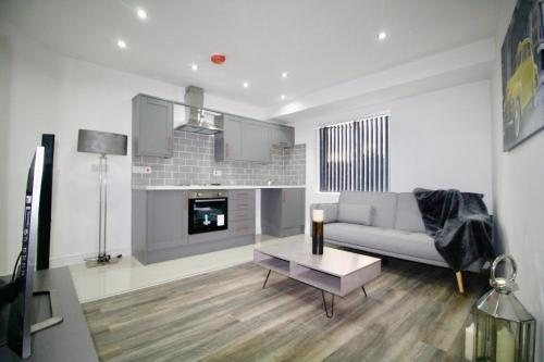 #StayHere 7 - Sleeps 4, Leeds City Duplex Apartment