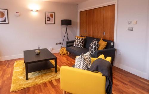 Modern Luxury 2 Bed Apartment Reading With Parking