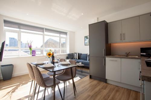 Luxury, Stylish Two Bed Apartment in the heart of Manchester By Pillo Rooms, Manchester, Greater Manchester