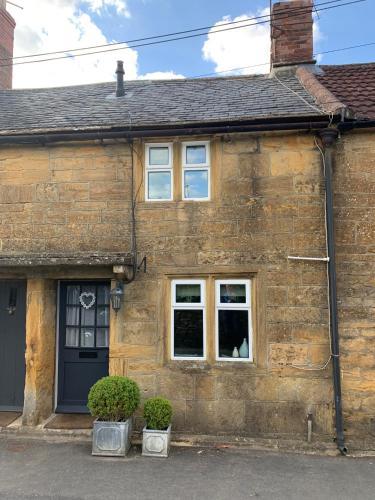Cottage in the heart of Montacute, Montacute, Somerset