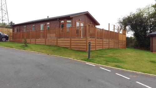 Devon Hills Holiday Park luxury timber lodge pet friendly with hot tub 2 to 6 berth