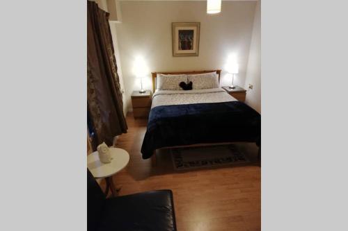 4 bedroom 2 bathroom maisonette apartment with Free parking in central Edinburgh!, York Place, Midlothian
