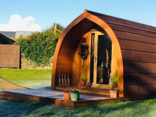 Garden Cottage Glamping Pod, Whitechurch, Pembrokeshire